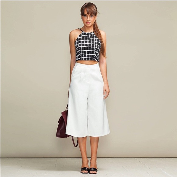 COVETED BASICS Embossed Culottes Pants - Picture 3 of 4